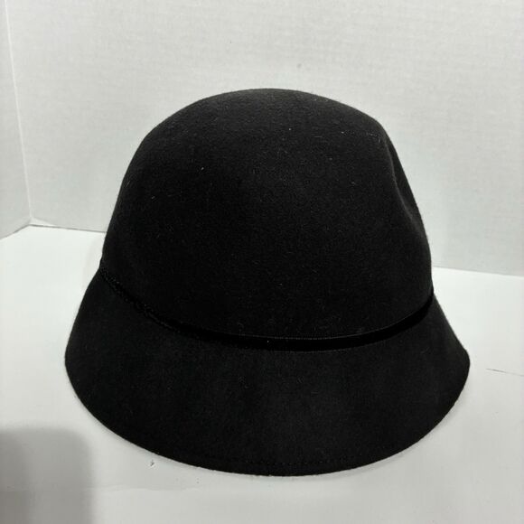 Gymboree 100% Wool Black Cloche Hat Bow Accent Girls Size L (2015) Classic Style - Picture 1 of 5